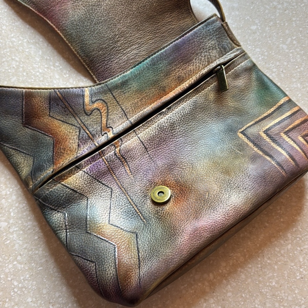 Anuschka Unique Art Handbag/Crossbody - Picture 4 of 13